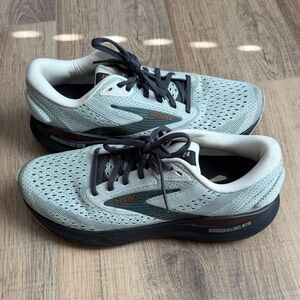 Brooks Light Adrenaline GTS Running Shoes